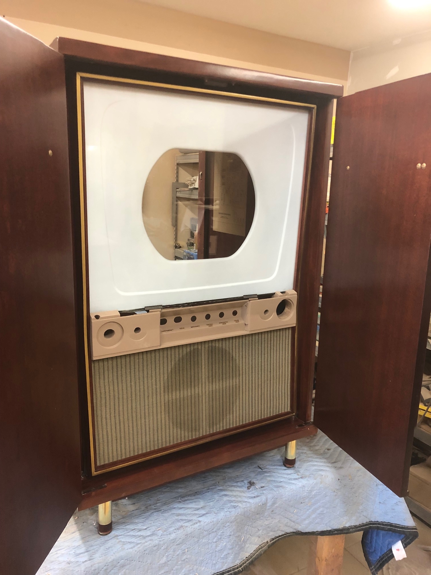 Westinghouse H840CK15 Color TV Visions4 Magazine